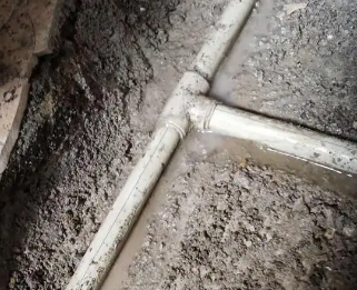 鄂城漏水维修电话
